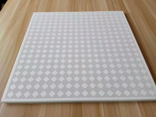 木紋鋁方通廠家 定制加工與隔熱隔音材料制造的綜合解析